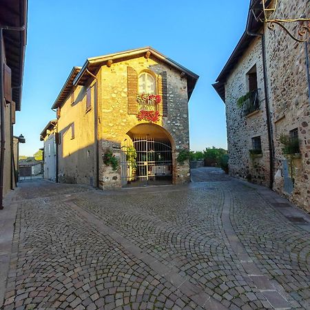 شقة La Dimora Nel Castello Castellaro  المظهر الخارجي الصورة