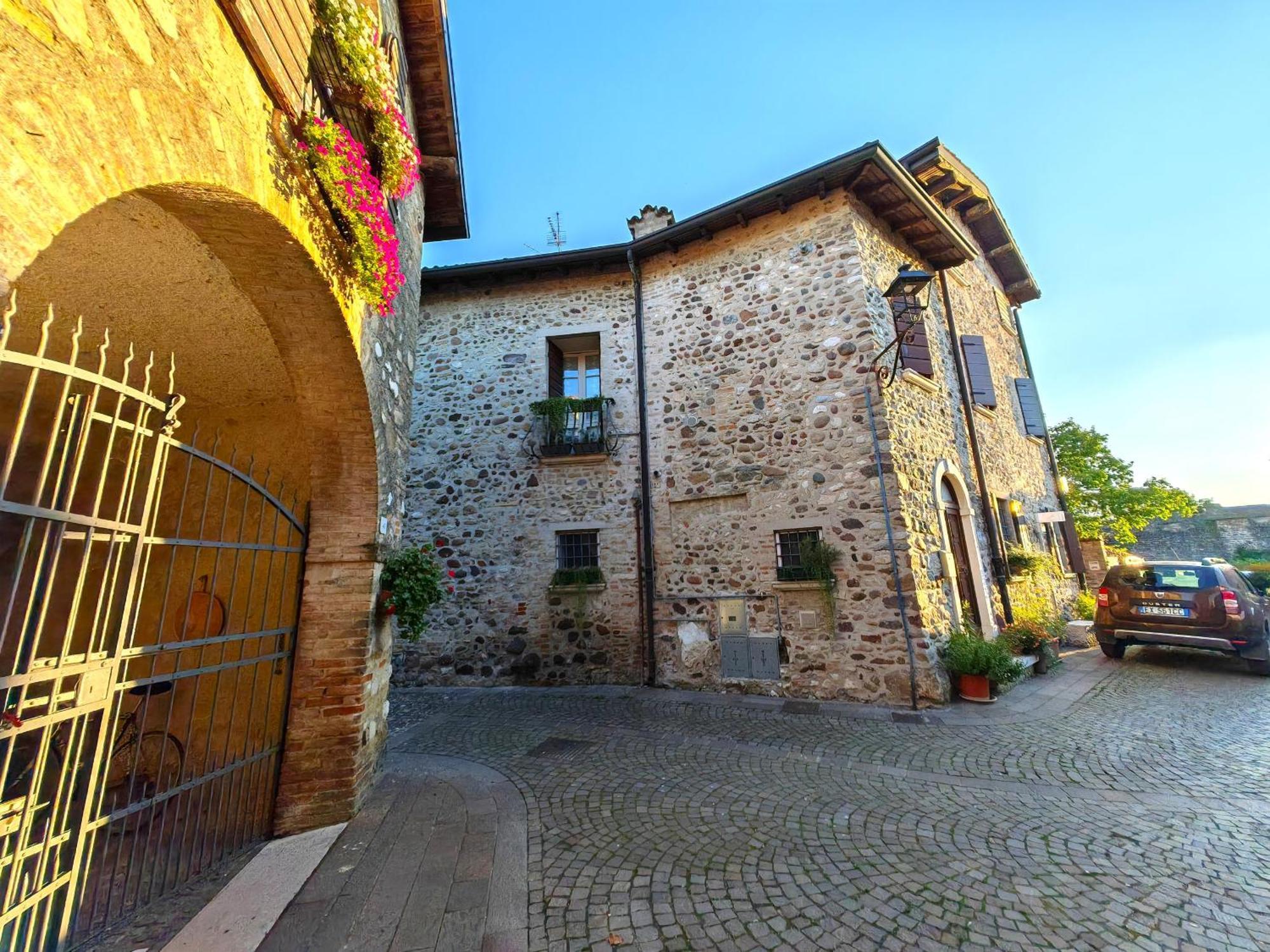 شقة La Dimora Nel Castello Castellaro  المظهر الخارجي الصورة